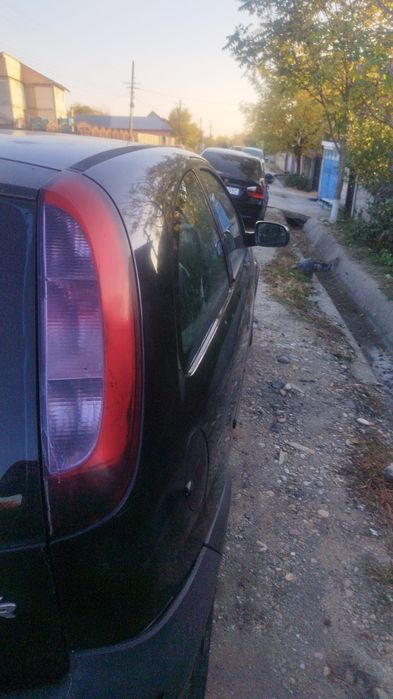 Vând Opel Corsa 2001