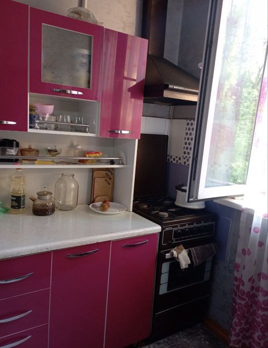 Сдается 2 ком Чиланзар 10 квартал. Рынок Фархадский Автозапчасти