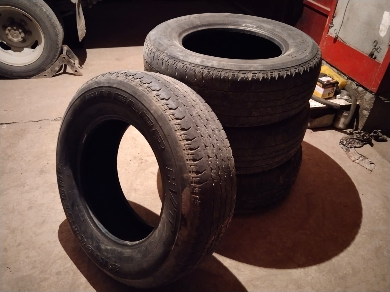 Продам Шины  265/65R17