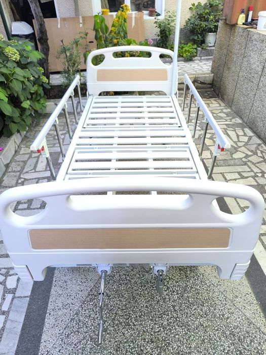 Механично болнично легло Ерго с гаранция и пасивен антидекуб.матрак