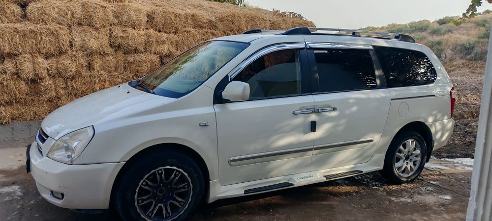 Kia karnival limusin