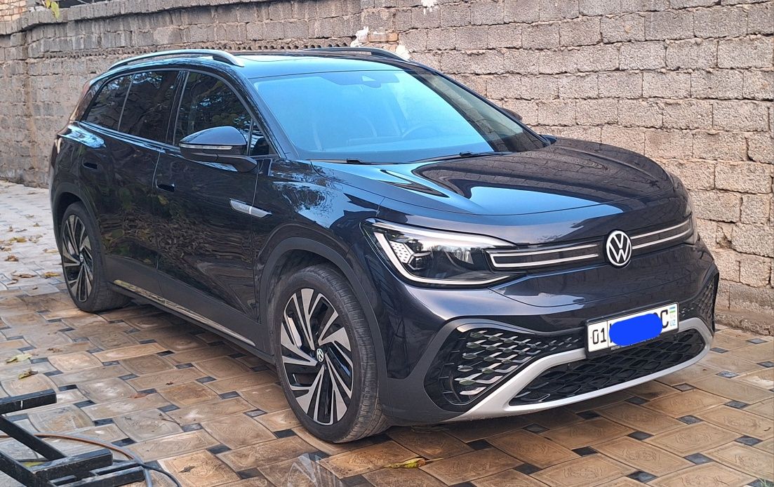 Volkswagen ID6 crozz  pure + 2022_2023 god
