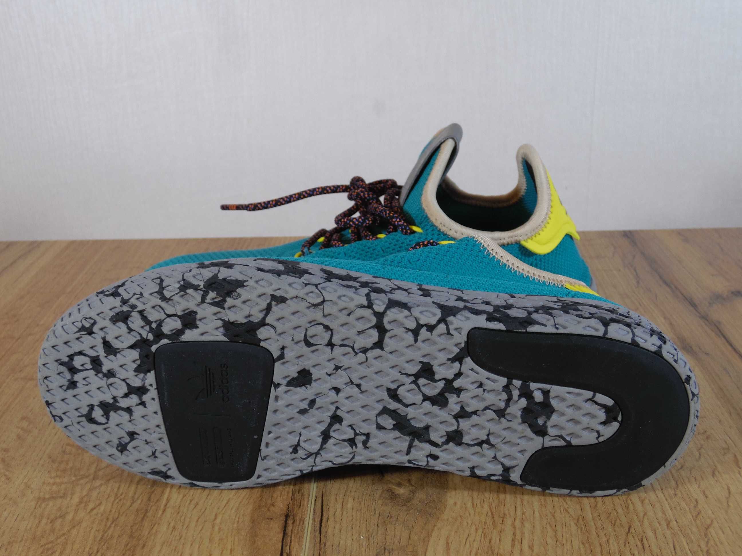 Adidas Originals Pharrell Williams Tennis Hu - 37,5 номер Оригинални!