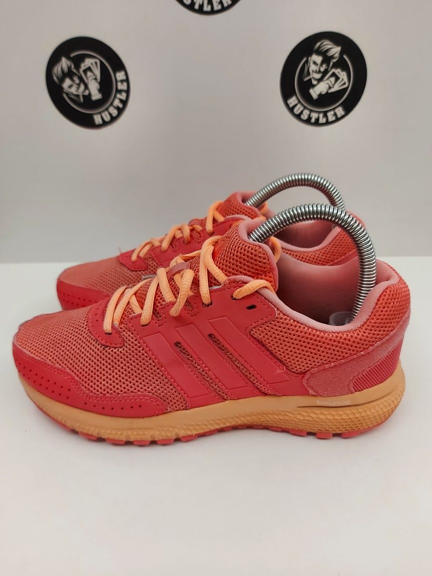 Дамски маратонки ADIDAS OZWEEGO BOUNCE. Номер 37 1/3