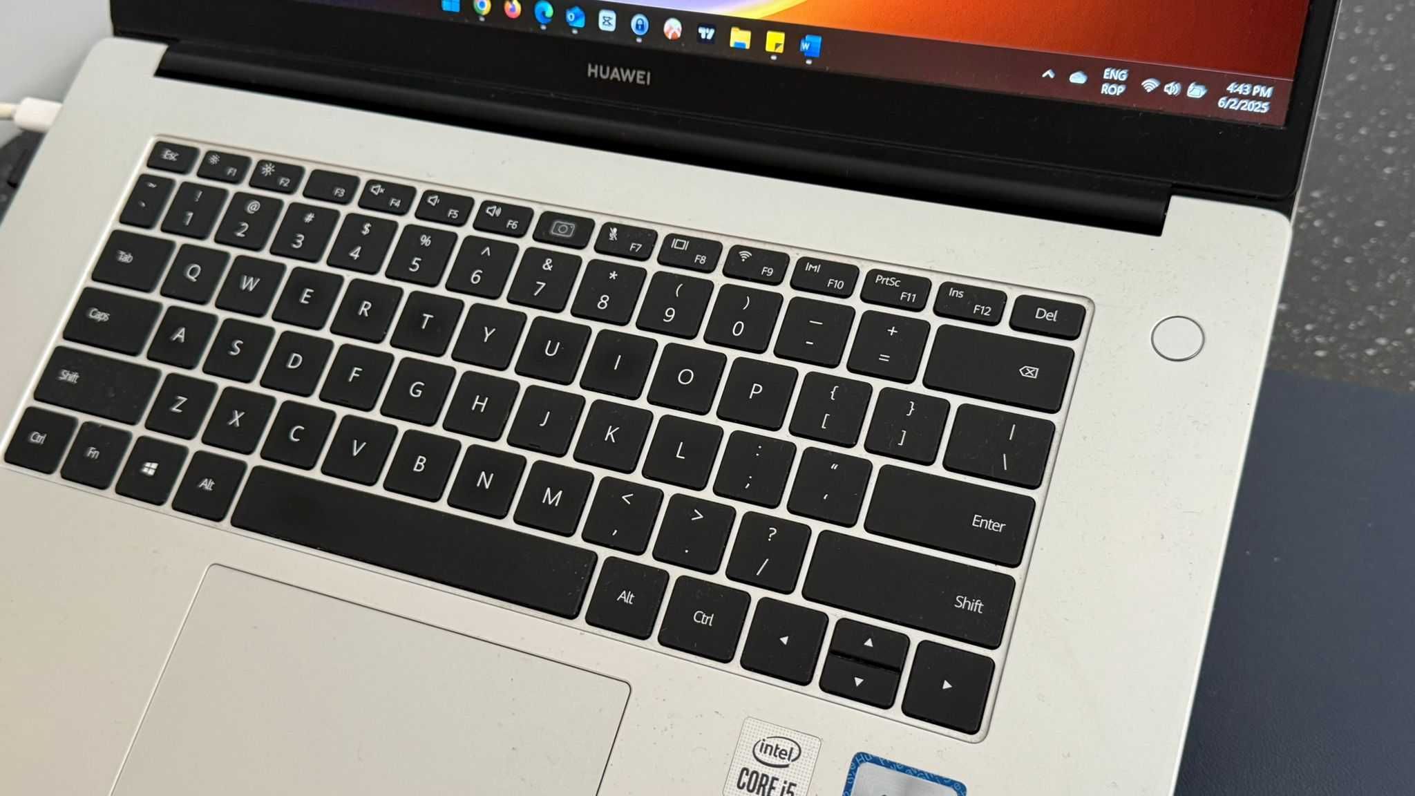 Laptop Huawei 15.6” FHD / i5-10210U / 16GB RAM / 512GB SSD /