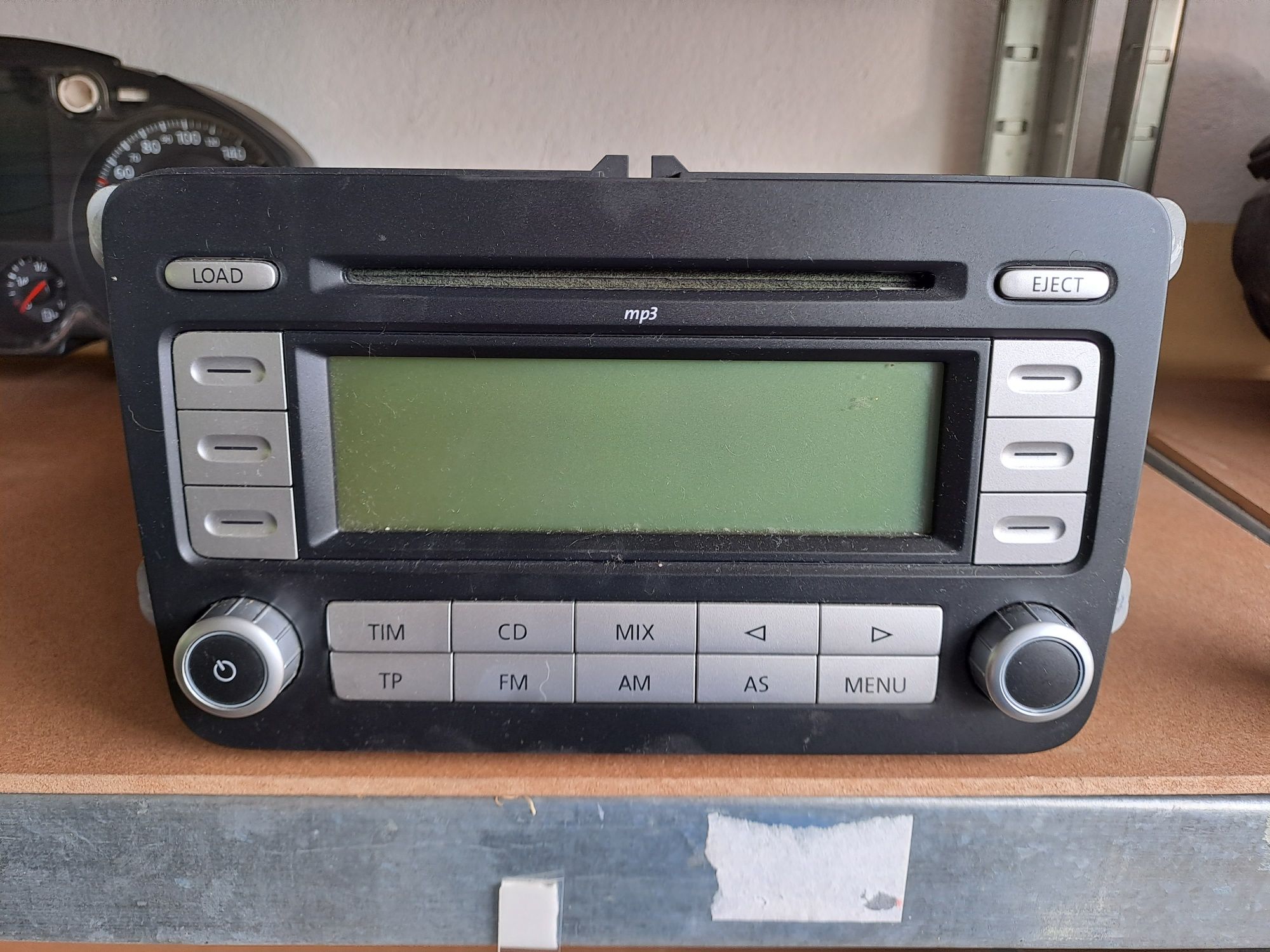 CD MP3, радио, сд плеър Vw Passat B6 2.0 140 HP BMP