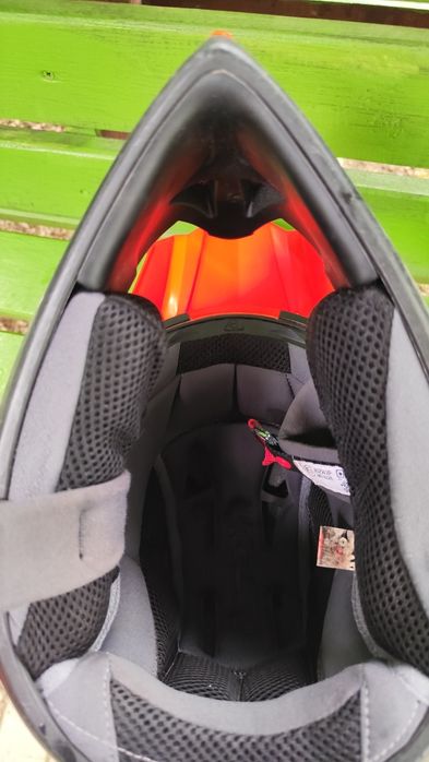 Vând Cască Enduro Airoh Helmet + ochelari Thor.