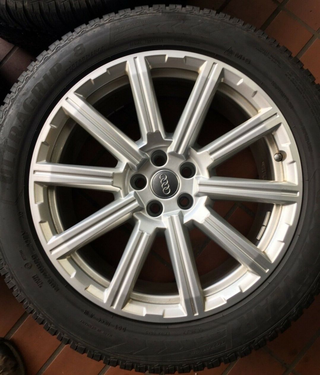 Оригинални джанти с гуми зимни 20 цола за Audi Q7 SQ7