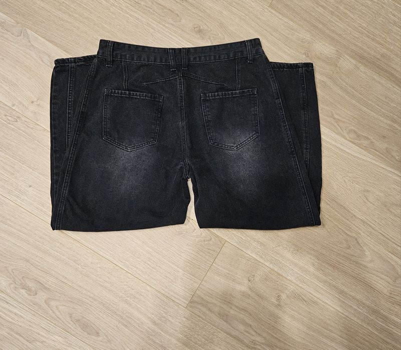 Нови черни дънки