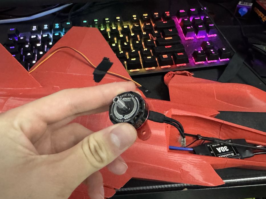 Vand avion de lupta proiect f 35 din plastic