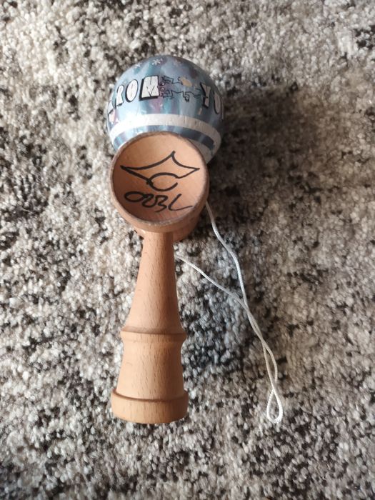 Kendama krom albastra