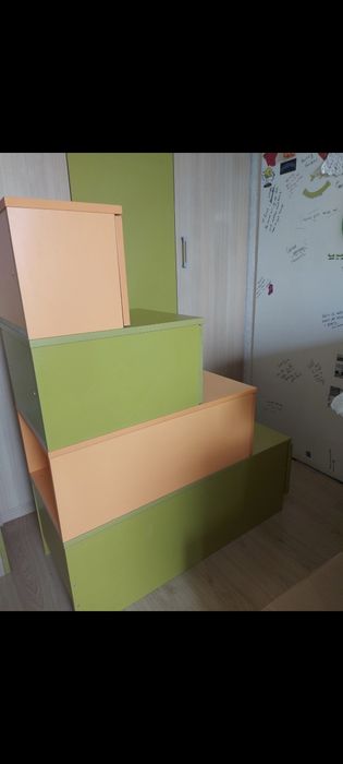 Стълбички-шкафчета