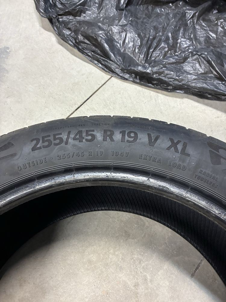 Две летни гуми Continental EcoContact 6 255/45 R19