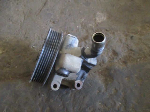 Pompa servodirectie Ford Focus an 1998-2005 motor 1,4 1,6 1,8 benzina