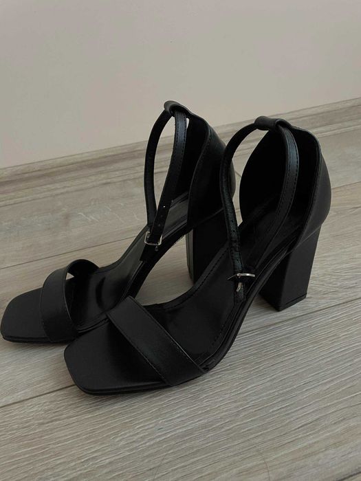 Дамски    сандали