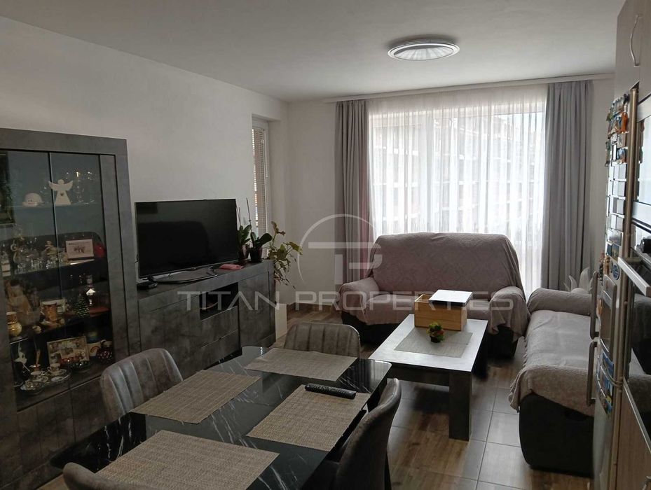 Продава се Тристаен апартамент в Пловдив, Остромила - 96 кв.м за 1823 €/кв.м - Снимка #4