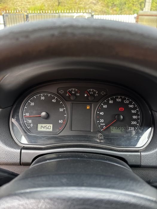 Vând POLO 1.2 Benzină
