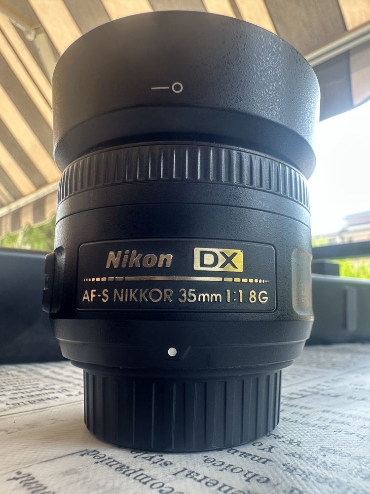 Обектив Nikkor DX 35mm 1.8