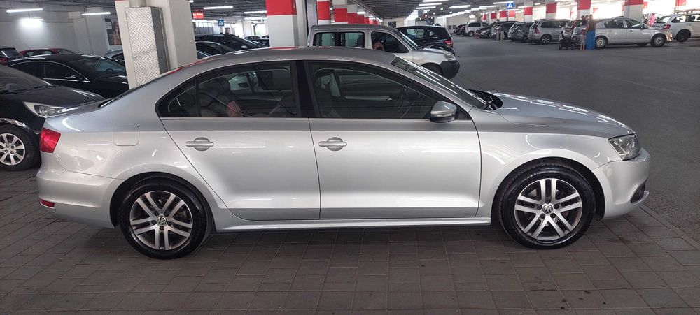 Vw Jetta 6; 2.0 дизел; 140 к.с.