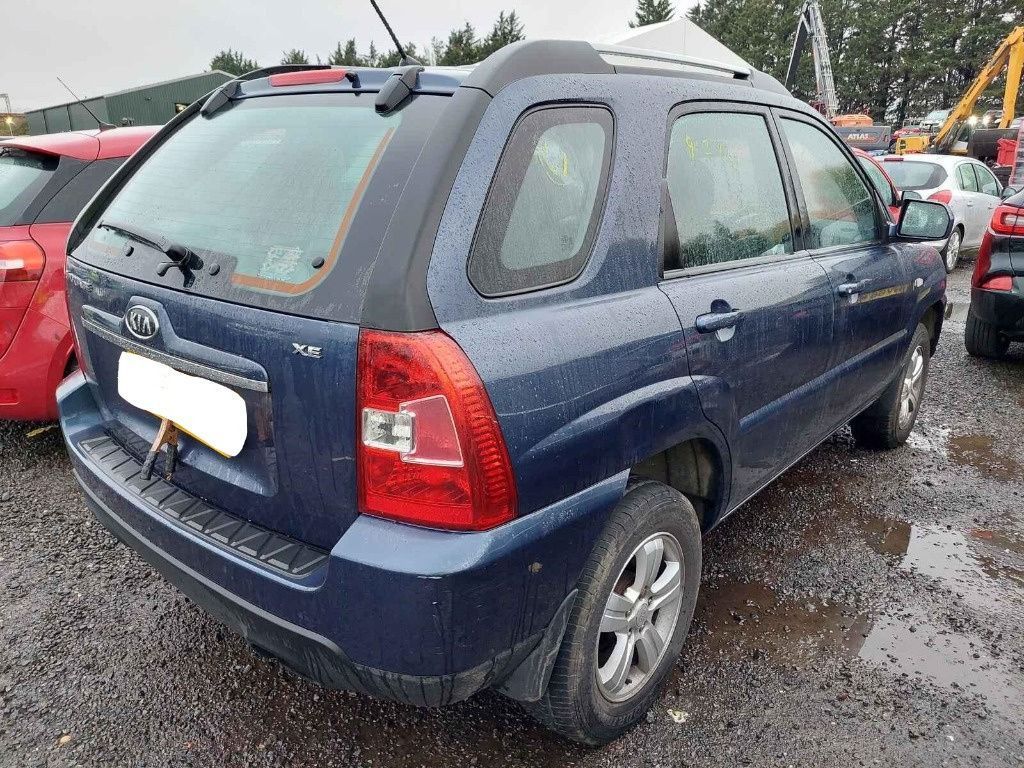 Far dreapta Kia Sportage 2009 SUV 2.0 SOHC