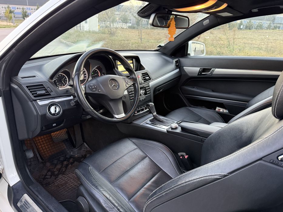 Mercedes E 250 Coupe *2011* Cutie Automata / Unic Proprietar