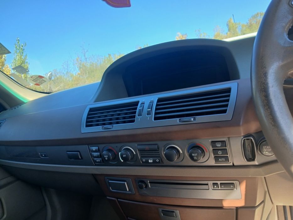 Bmw 745i 333kc на части
