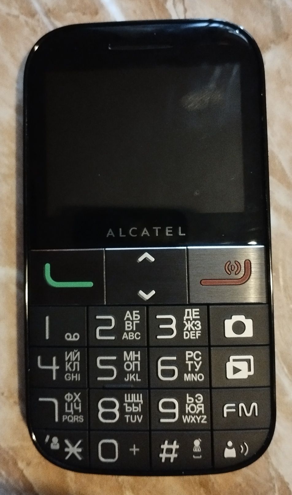 Мобильный телефон ALCATEL. Кнопочный. Для людей ПОЧТЕННОГО ВОЗРАСТА.