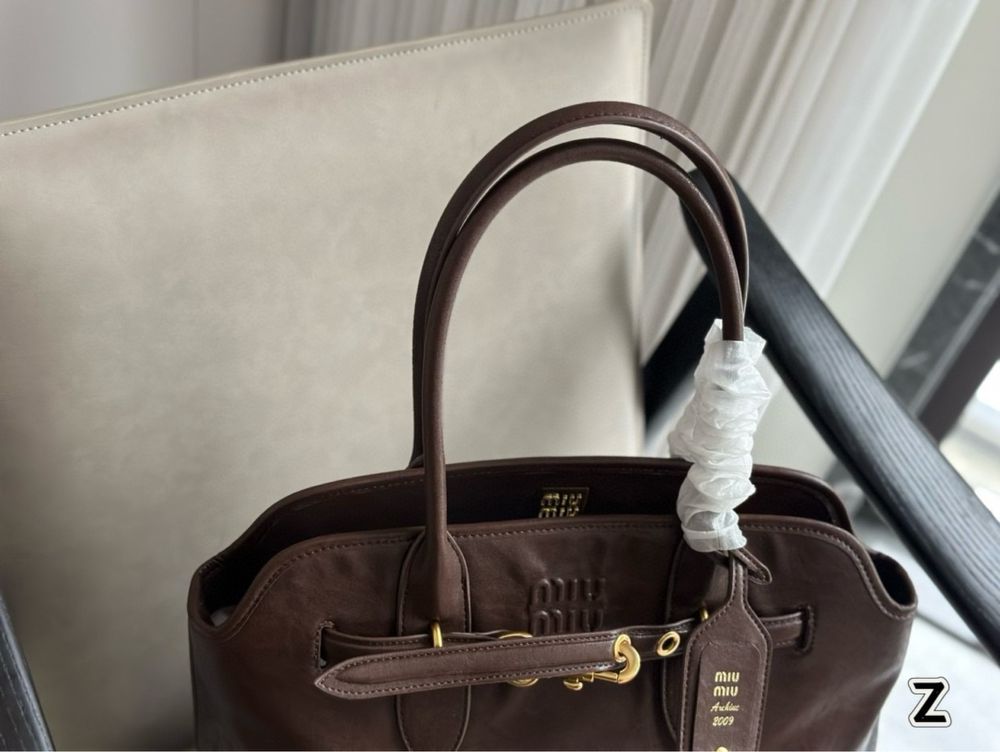 Geanta Miu Miu