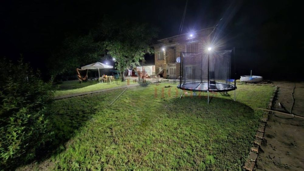 Продажба Къща гр. Павликени - с. Лесичери 80m²