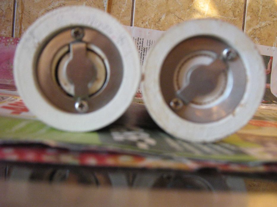 lustra avioane si3 bec ,aplice tavan si motorase hota,rasnite manuale