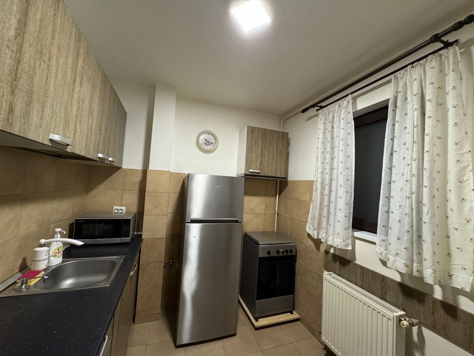 Proprietar, prima inchiriere-garsoniera decomandata 35mp 1 Decembrie