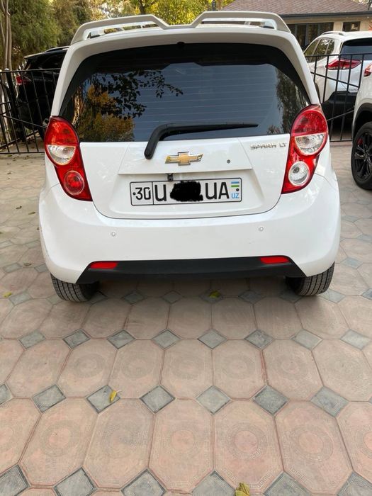 Spark AT 2020 yil 1300$ ming bilan 3 300 sum oylik