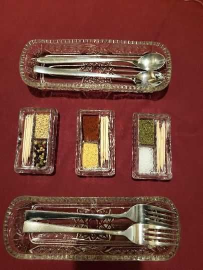 Suport tacamuri si solnite din sticla-vintage