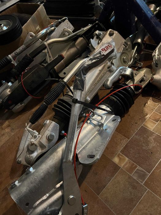 Sute de piese si accesorii pentru remorci , trailere si platforme auto