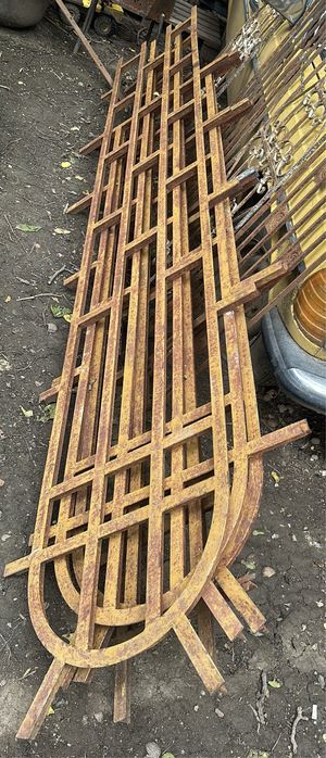 Ferestre/geam vechi fonta bisericesti