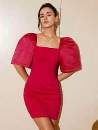 Vând rochie roșie mărime M satin
