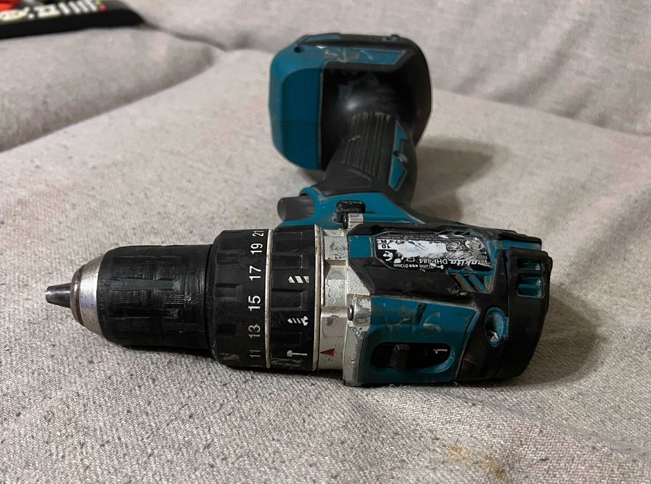 Masina de gaurit percutie Makita DHP484 18V LXT, doar corp, functional