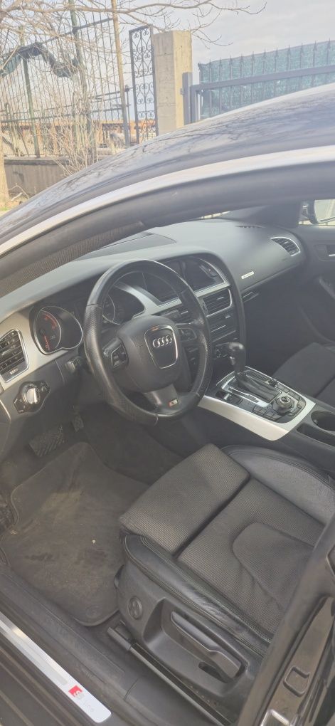 Продавам Ауди А5 3.0 tdi Sportsback