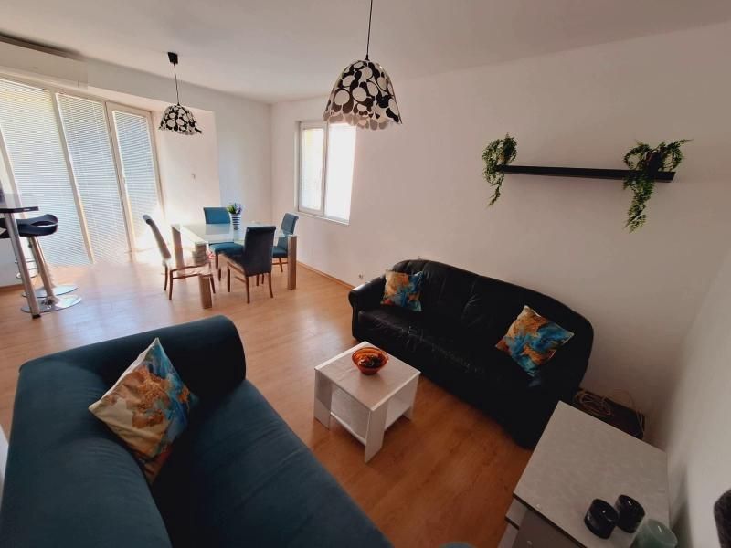 Тристаен, под наем, ж.к Овча Купел