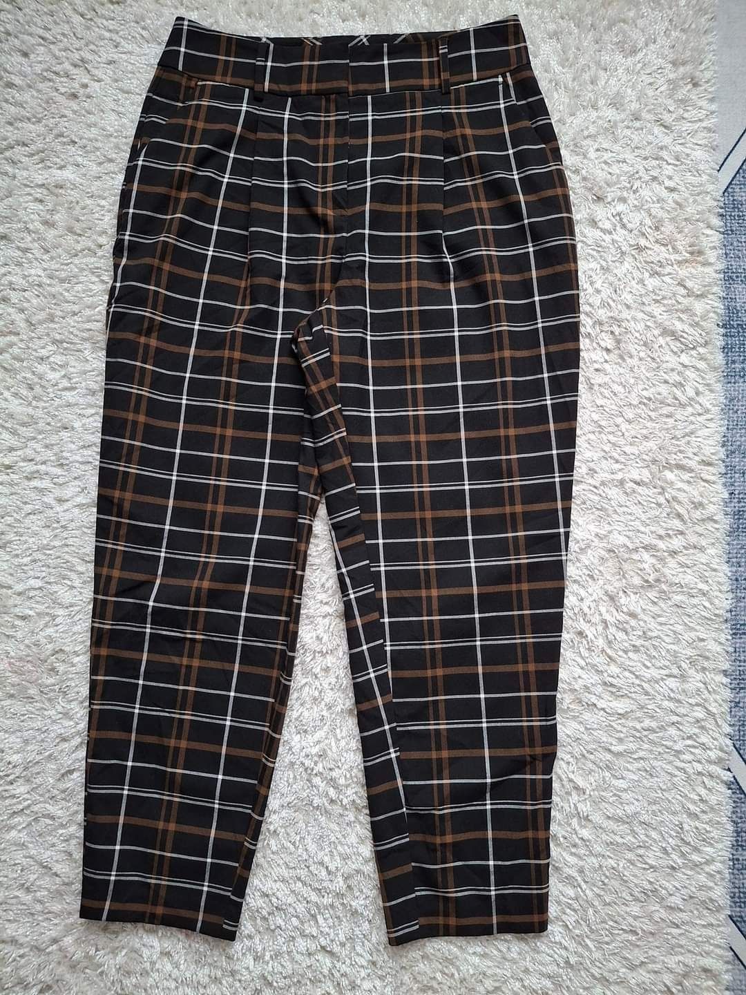 Pantaloni marime 42  dama Zara și Reserved