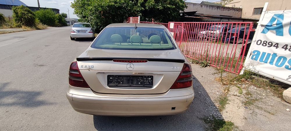 Мерцедес е220 mercedes e220 2.2CDI 150кс w211 за части