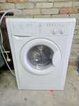 Продам стиральную машину Indesit sw 010413