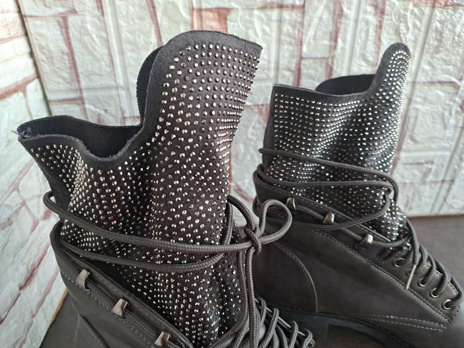 дамски ботуши,зимни обувки,боти,кубинки номер38