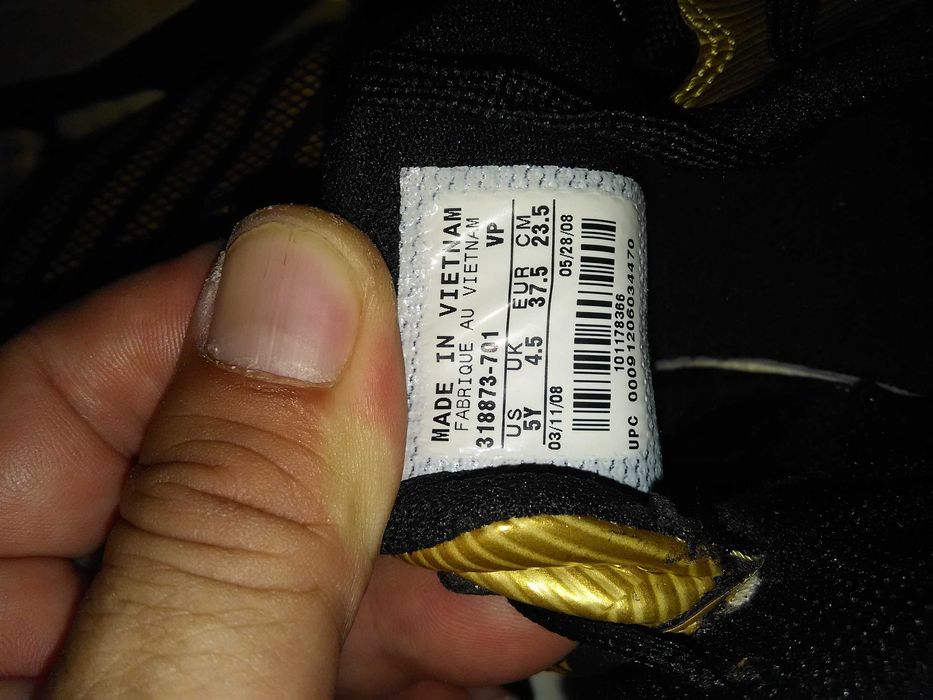 Спортни футболни обувки Найк Nike total 90