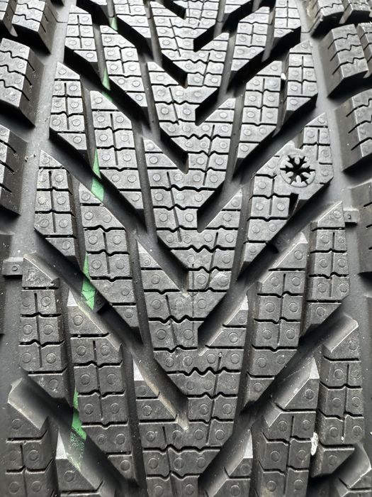 Set jante noi originale VW Golf 8 pe 16 iarna