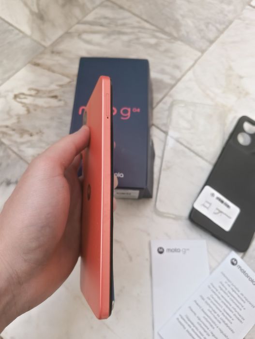 Motorola Moto G04 перфектен като нов