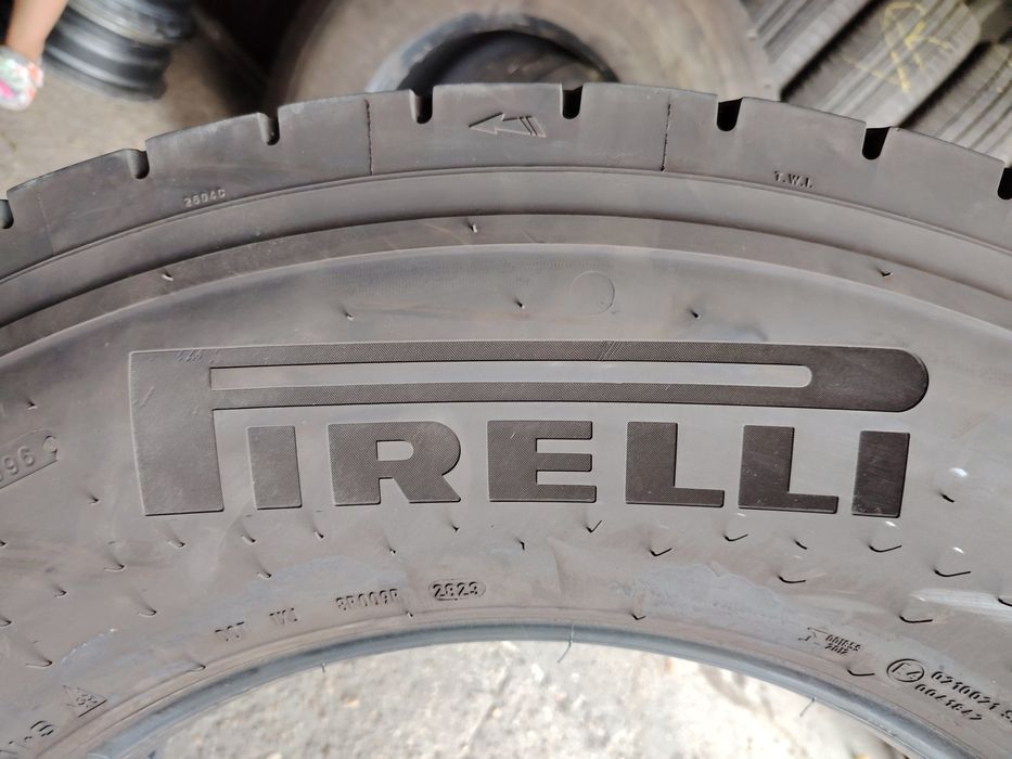315/70 R22,5 Pirelli Prometeon  DOT 2823 una bucata