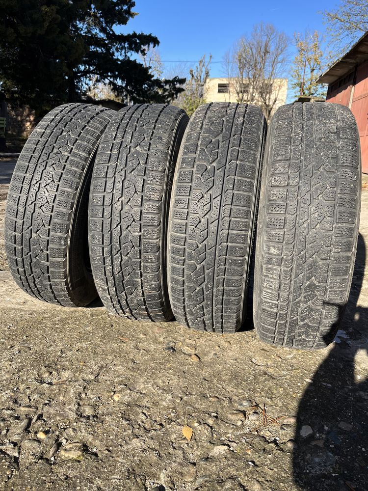 гуми M+S KUMHO 215/70R/16 100T