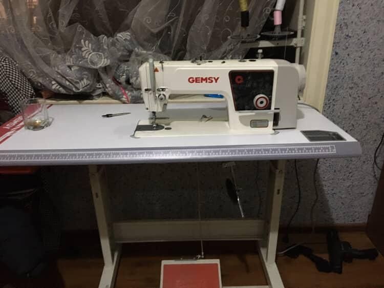 Швейные машинка Хороший