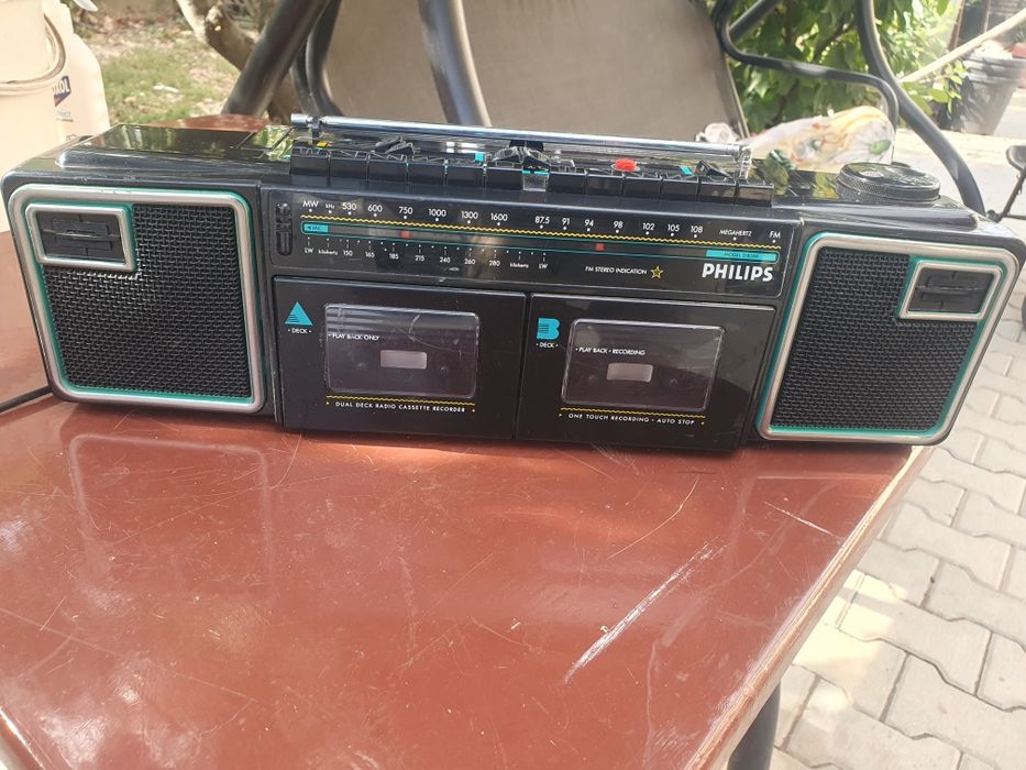 Philips dublu radio casetofon in stare de functionare.Made Austria